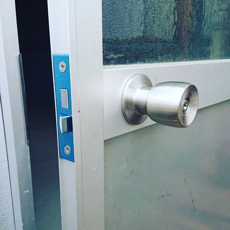 佐世保市で錠前の交換を行いました！